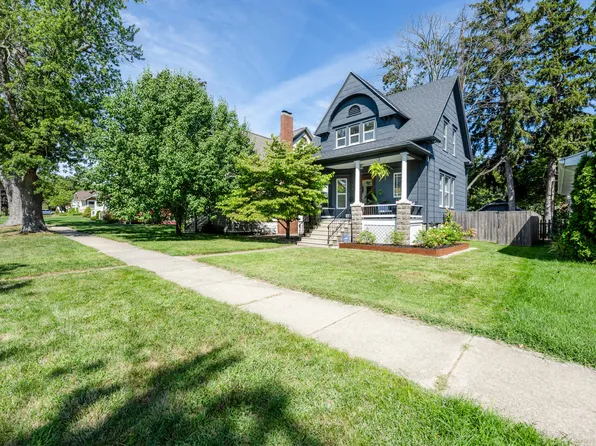 849 Lewis Ave, Saint Joseph, MI 49085