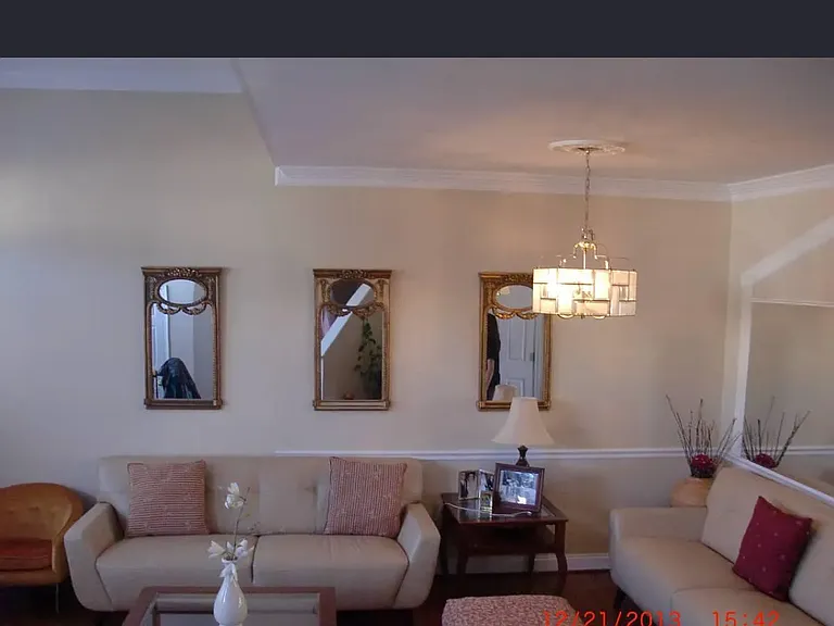 631 Springhouse Sq SE — Photo 2