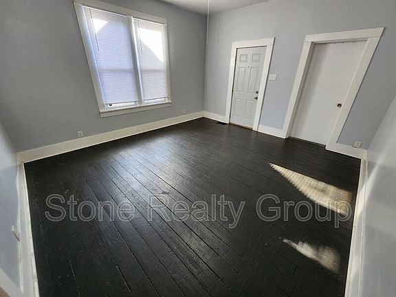 2nd image of 926 S 4th St