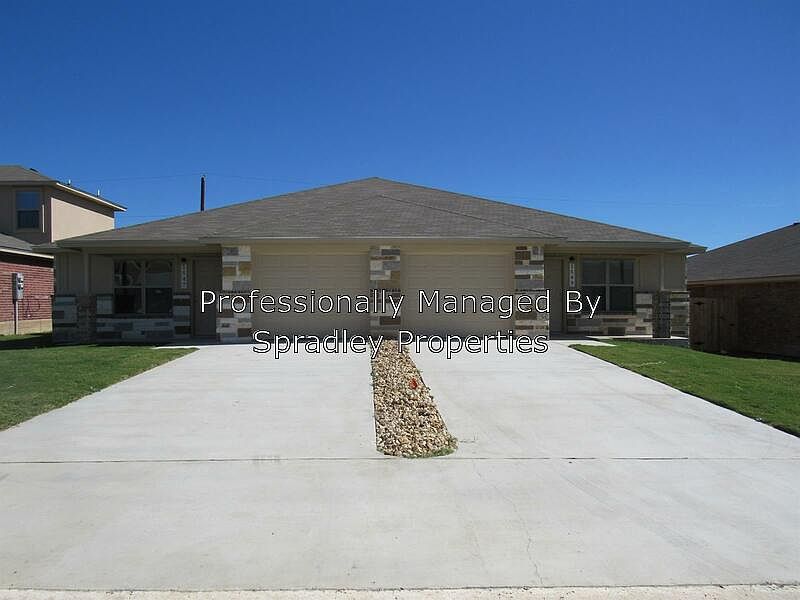 1st image of 1549 Brady Way