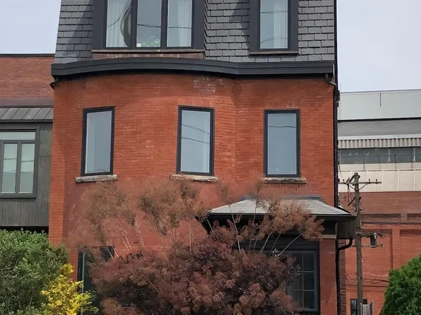327 S Highland Ave #3, Pittsburgh, PA 15206