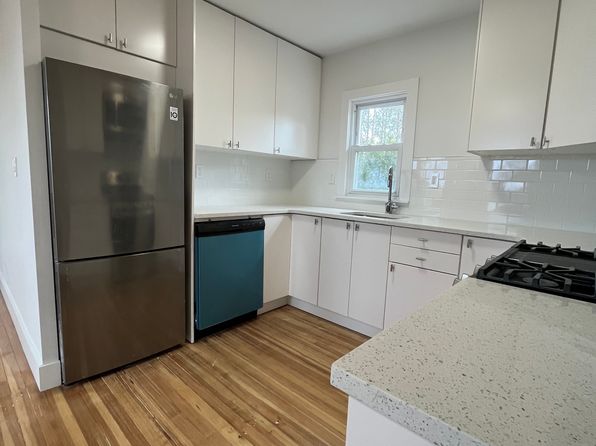 17 Glen Rd FLOOR 2