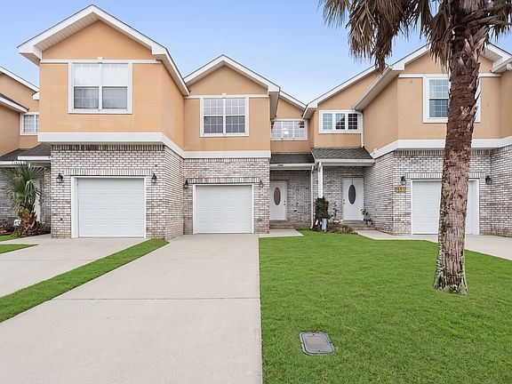 2nd image of 3485 Riverbend Cv