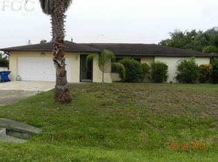 8093 Sandpiper Rd, Fort Myers, FL 33967