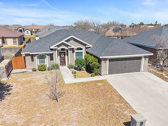 4th image of 205 Alyssa Dr