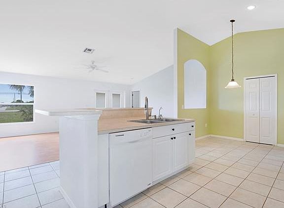 5th image of 1715 NE 7th Pl