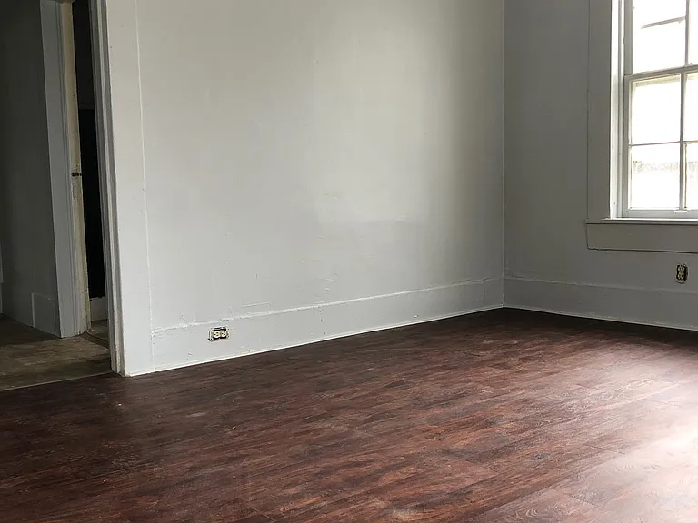 220 Drew Ave — Photo 9