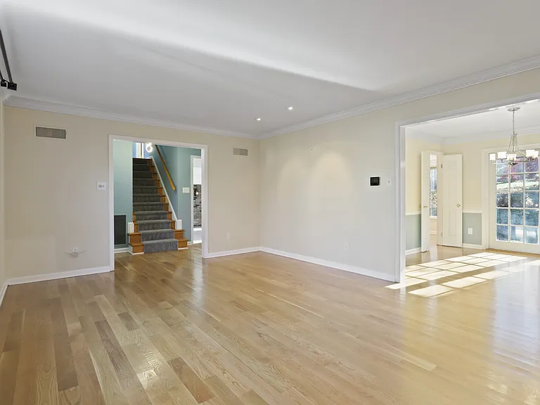 6543 Cedarwood Ct — Photo 40