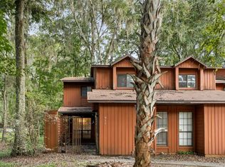 911 SW 57th Ter, Gainesville, FL 32607