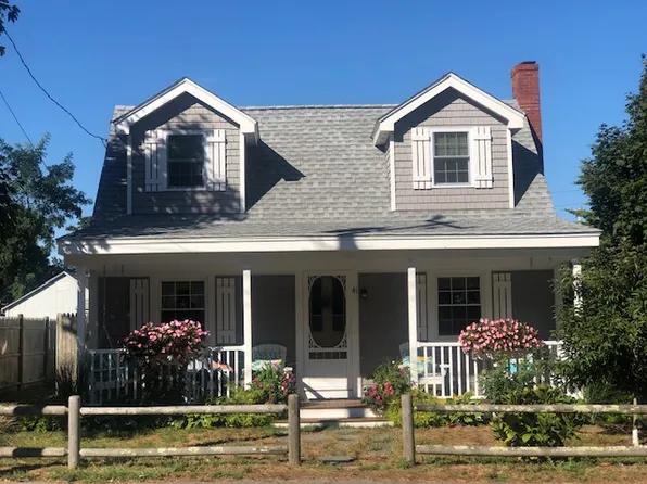 41 Depot St, Dennis Port, MA 02639