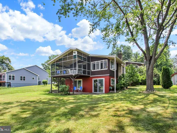 813 Heritage Dr, Gettysburg, PA 17325