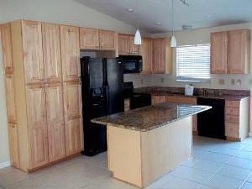 3rd image of 458 Bluestem Ave