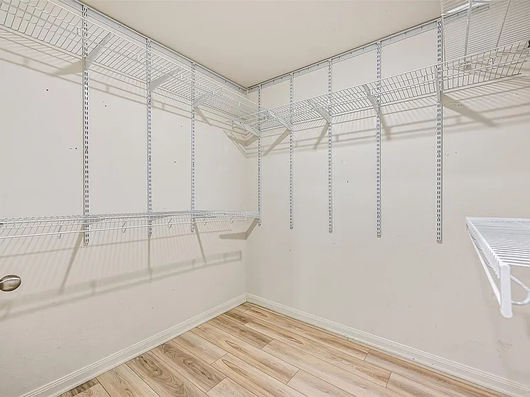 23144 Shakespeare Dr — Photo 17