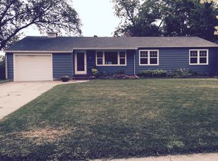 1322 N 1st St, Aberdeen, SD 57401