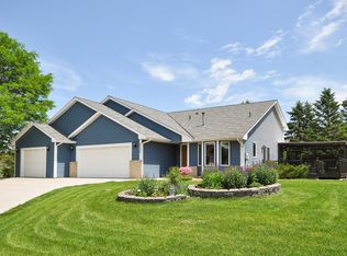 6020 Yucca Ln N, Plymouth, MN 55446