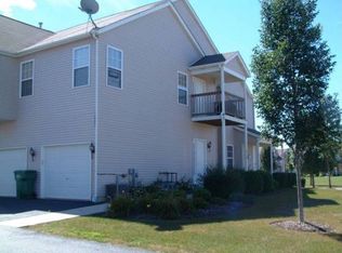 510 Clayton Cir, Sycamore, IL 60178