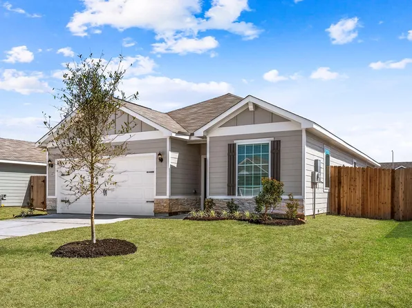 360 Fastboy Ln, Waller, TX 77484