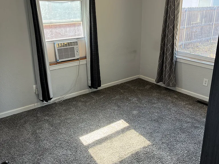 315 Anita Dr — Photo 8