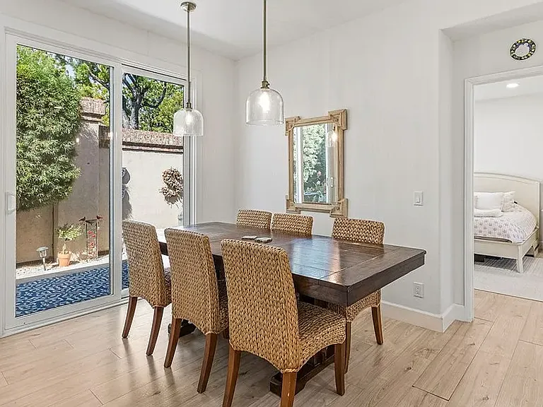 42 Seacountry Ln — Photo 1
