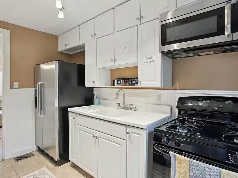 1708 W White St — Photo 13