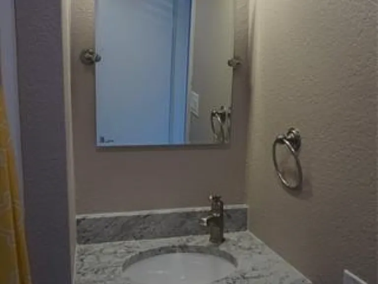 714 E Wall St #106 — Photo 17