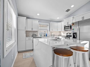 1664 Carriage Brooke Drive, Wellington, FL 33414