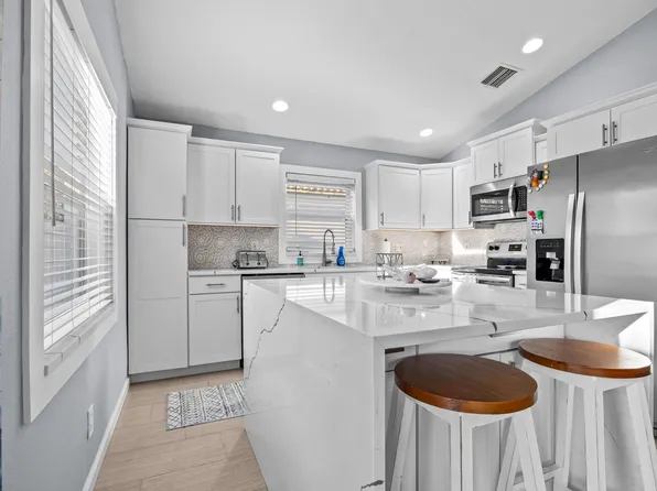 1664 Carriage Brooke Drive, Wellington, FL 33414