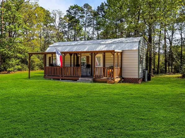 177 Antigua Dr, Pointblank, TX 77364