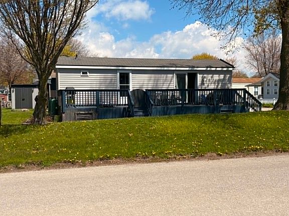 3rd image of 490 Empire Rd #For151