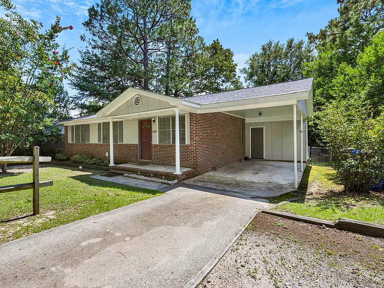 2900 Holt Dr — Photo 32