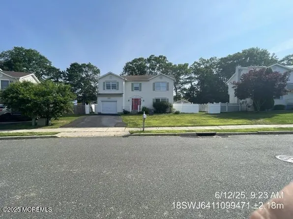 22 Cannonball Drive, Barnegat, NJ 08005