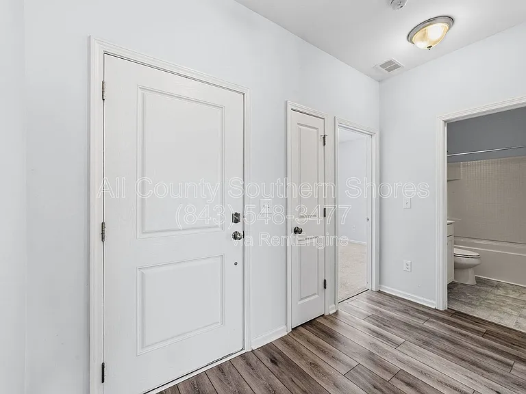877 Devon Estate Ave — Photo 14