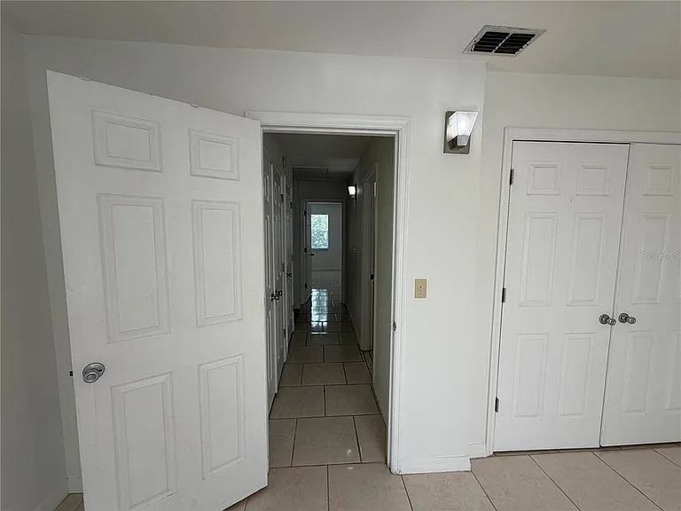 850 E Lime St #7 — Photo 28