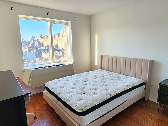 5th image of 225 8th Ave Unit 14-A