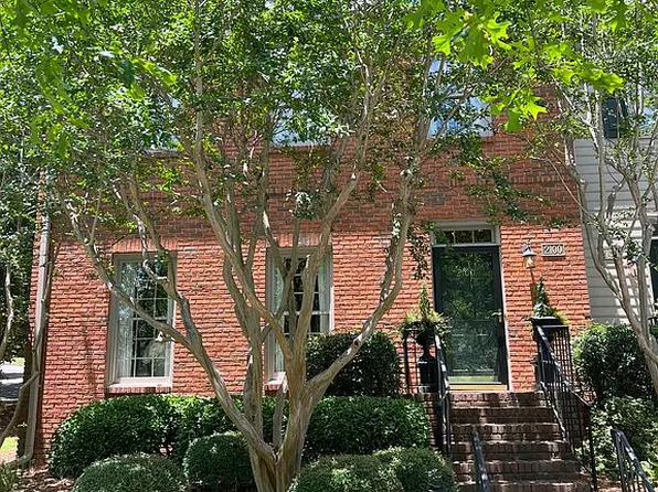 2100 Williamsburg Way, Birmingham, AL 35223