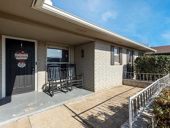 4th image of 7309 NW Lawton Ave