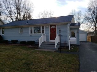 135 S Irwinwood Rd, Lancaster, NY 14086