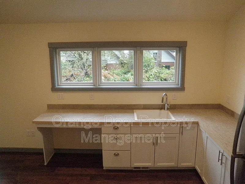 1 bed, 1.0 bath, 600 sqft, $1,950 — Photo 3