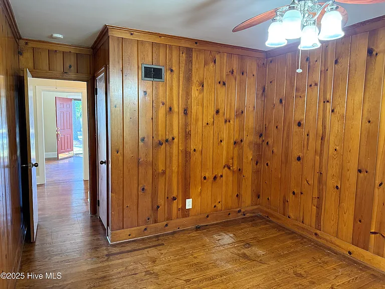 4708 Trent Woods Dr — Photo 12