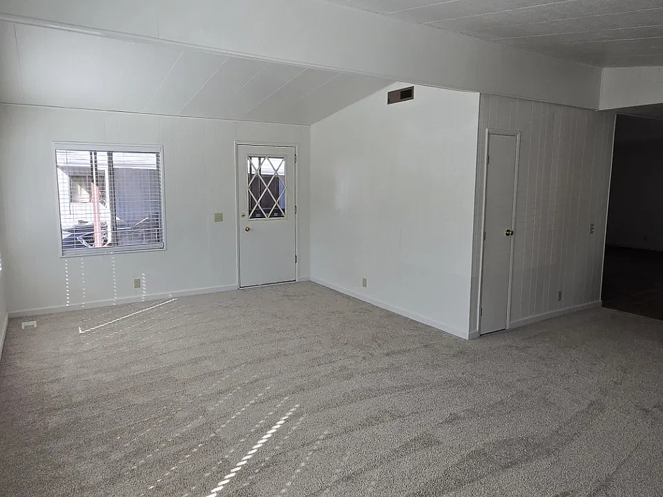 Grand Livingroom
