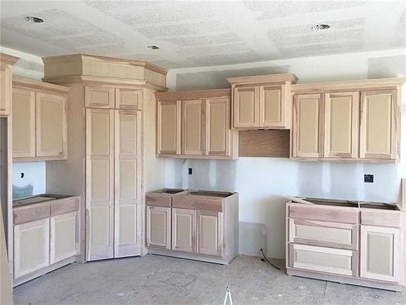 3rd image of 2811 N 100th St