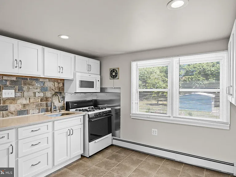 733 N Forklanding Rd #2 — Photo 11