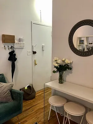 Rented by Buchbinder & Warren | media 29