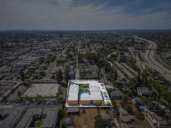 5th image of 5055 73rd St
