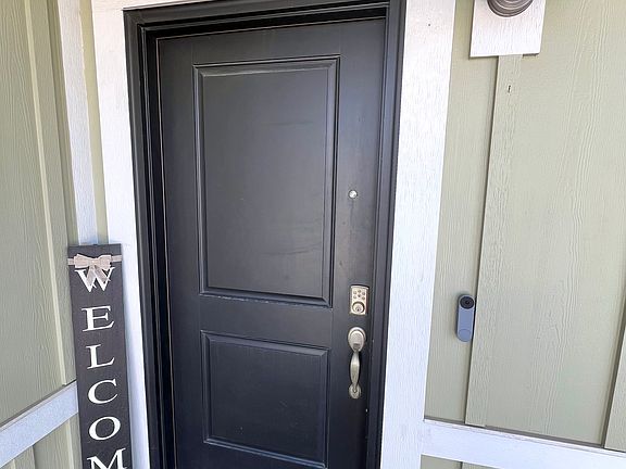 3rd image of 14822 S Pele Ln