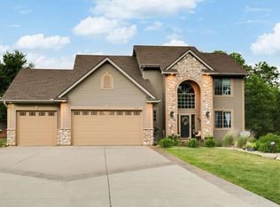 2439 Springside Dr E, Maplewood, MN 55119