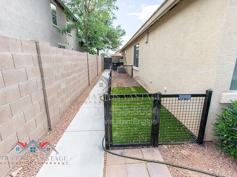 3068 E Ravenswood Dr — Photo 45
