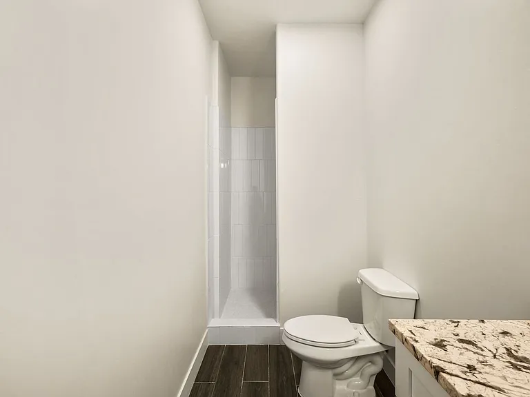 4025 Boardwalk Rd — Photo 47