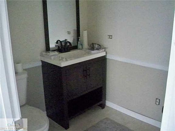 5th image of 200 W Jefferson St