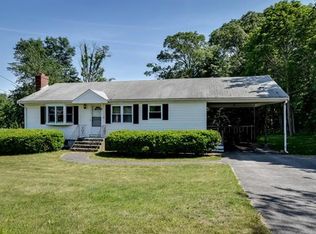 94 Bacon St, Natick, MA 01760